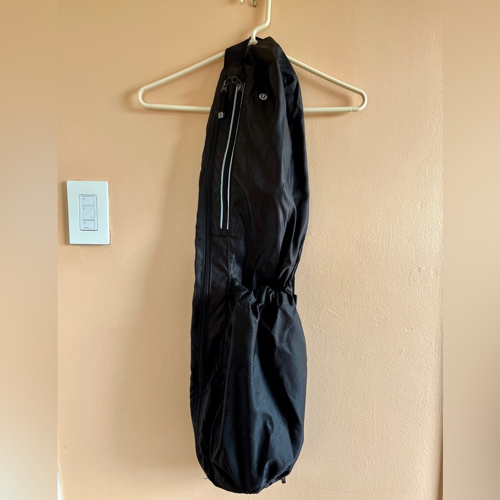 LULULEMON yoga mat bag